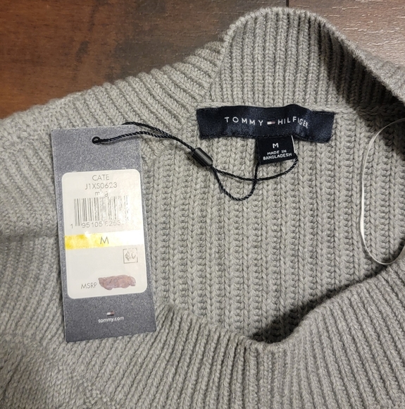 NWT Tommy Hilfiger Preppy Cable Knit Sweater - Picture 5 of 6